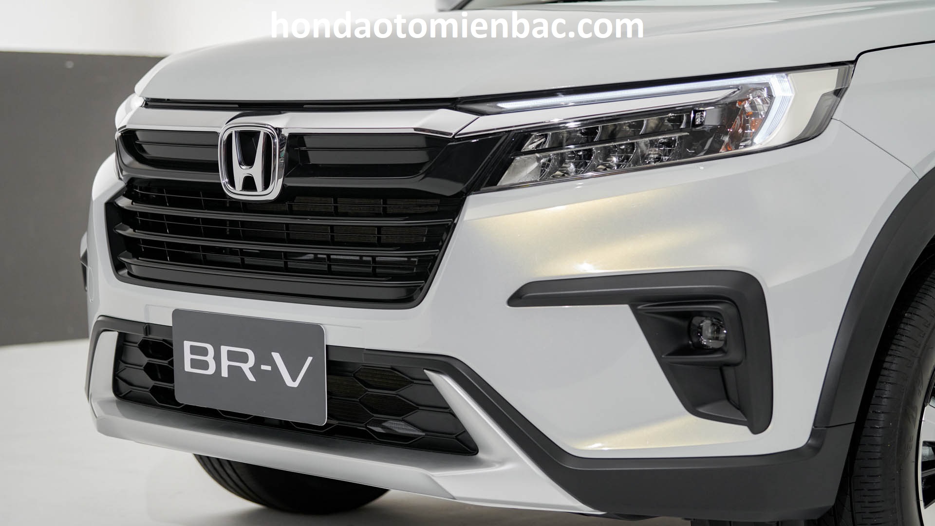 xe honda brv 2023 thiết kế đầu xe mới