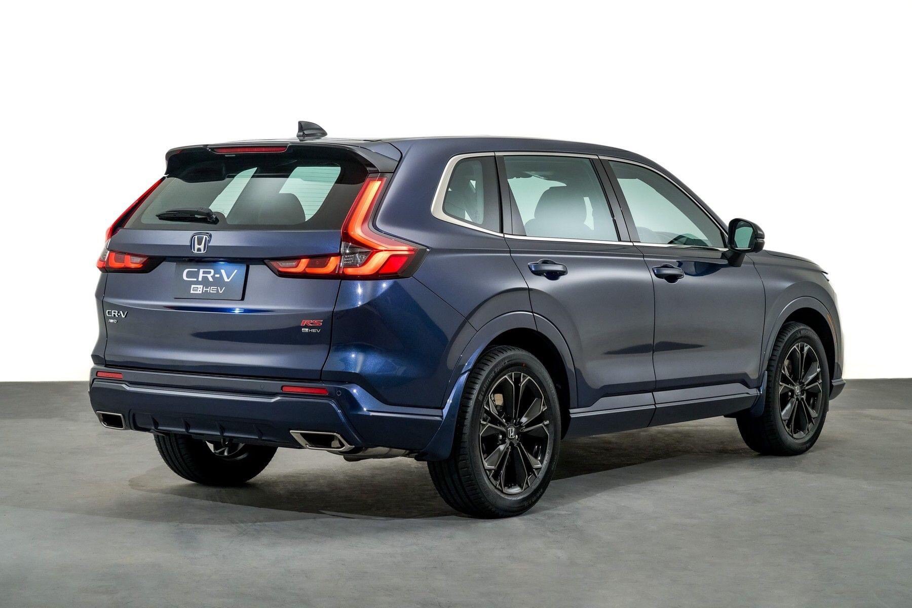 honda crv 2023 duoi xe 1