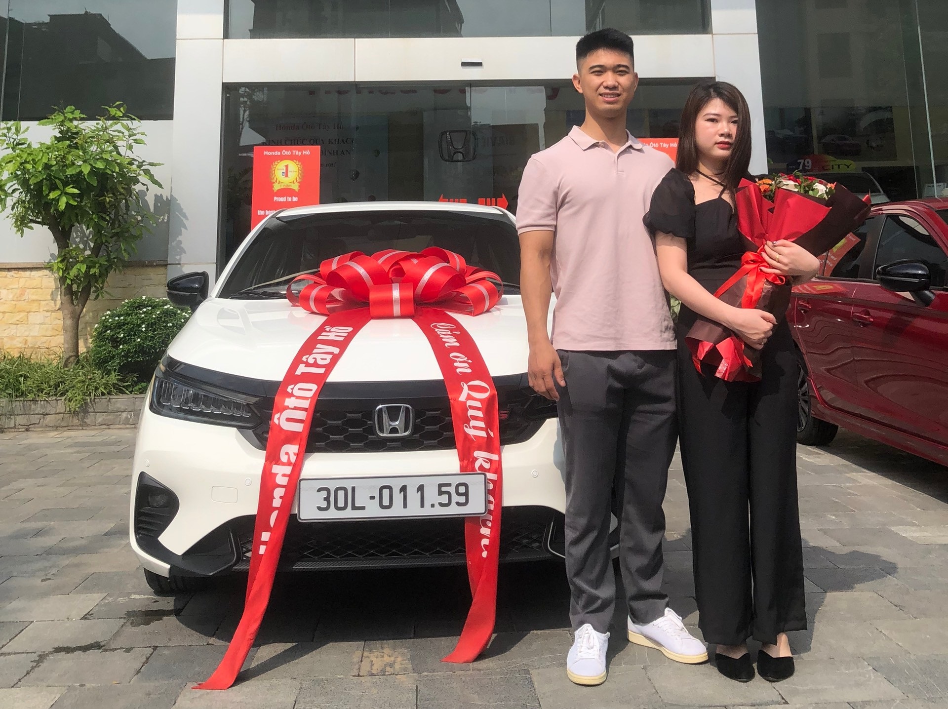 khach nhan xe honda city 3