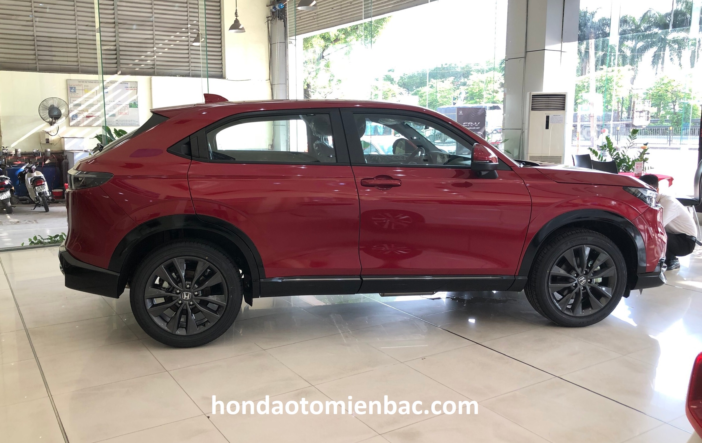 B06 ngoai that xe honda hrv 2023 than xe result